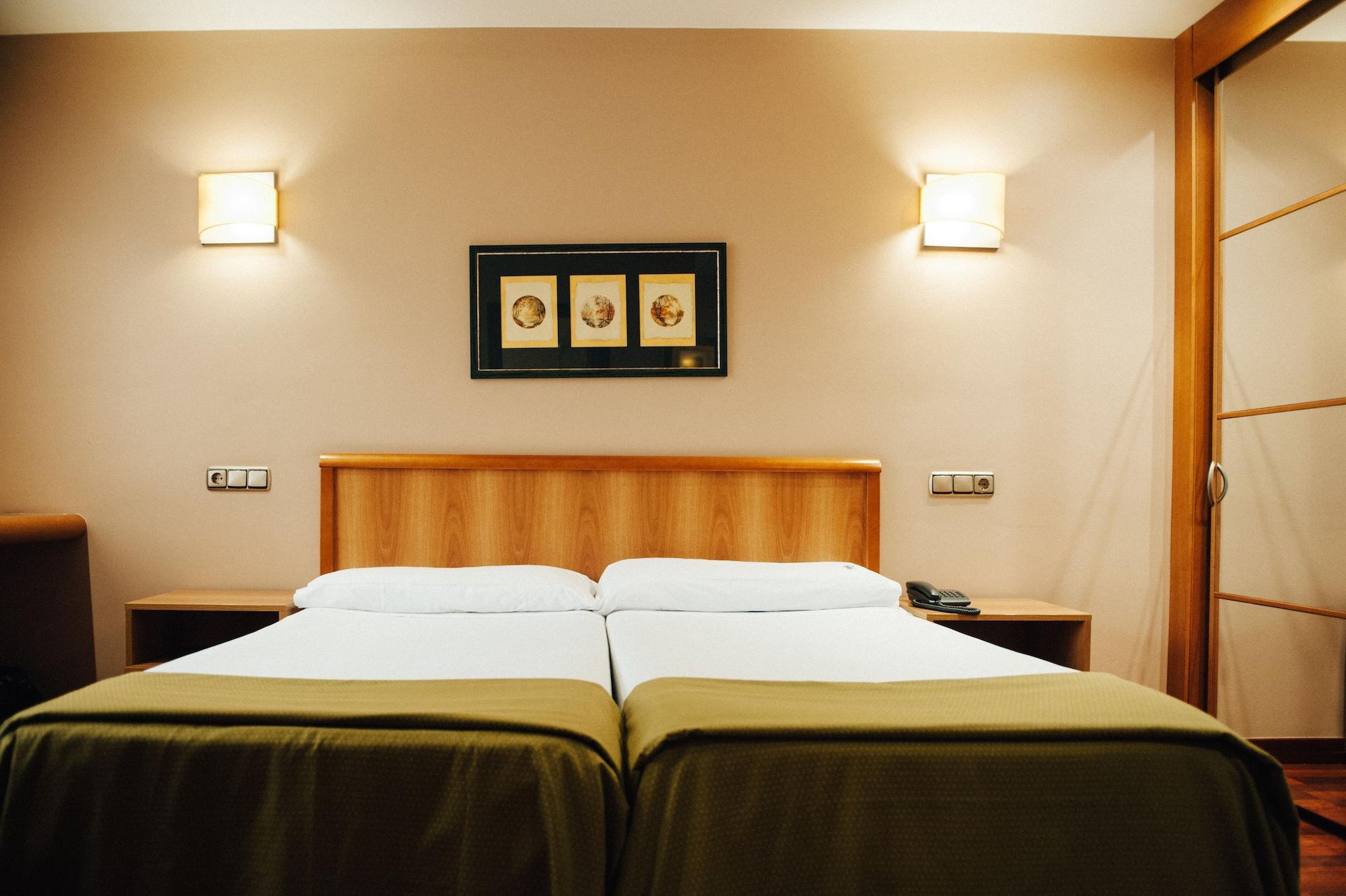Hotel Carreno オビエド エクステリア 写真