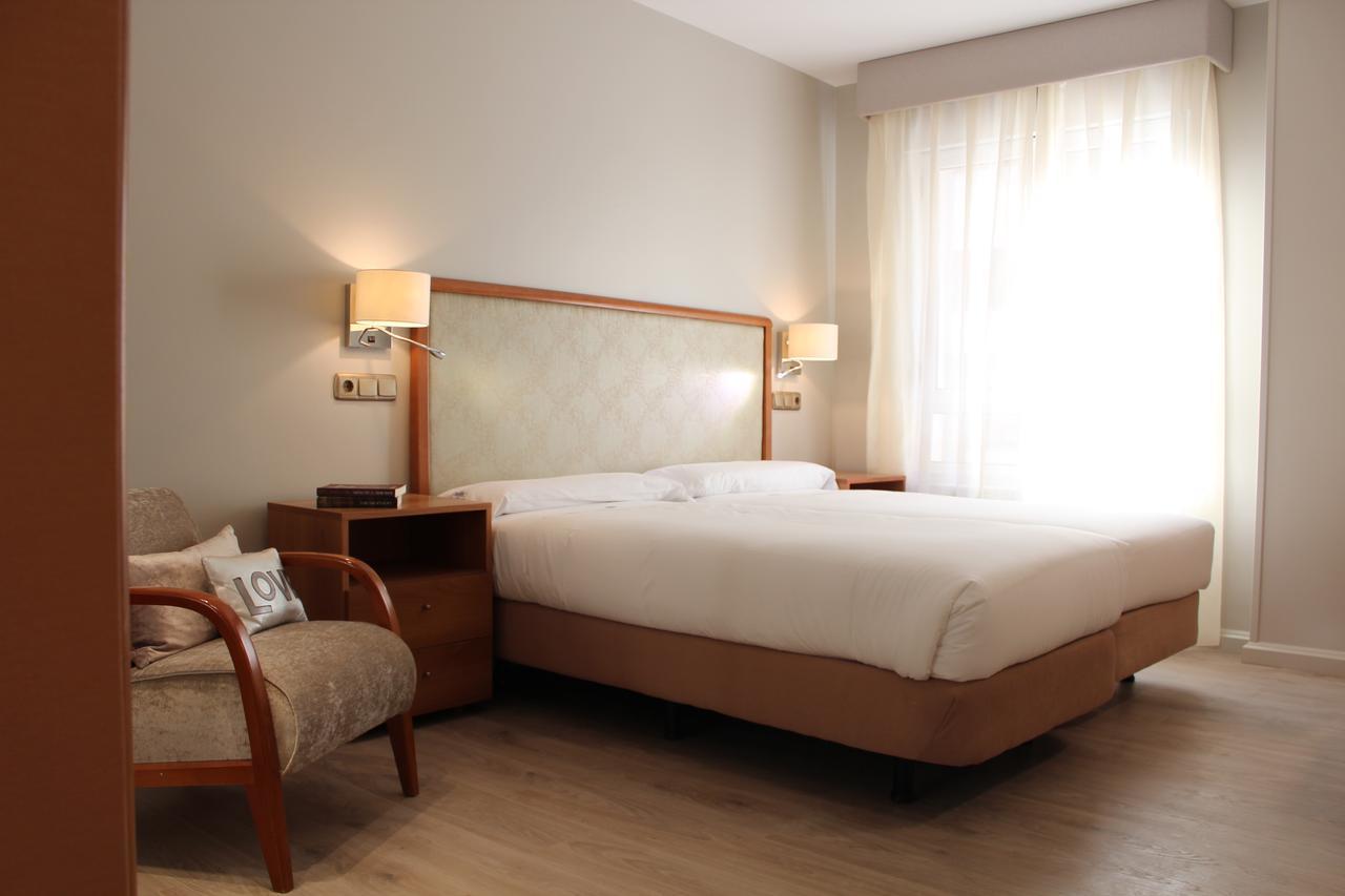 Hotel Carreno オビエド エクステリア 写真