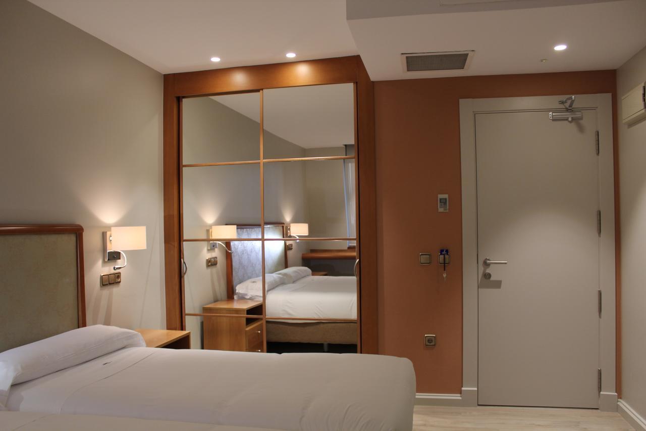 Hotel Carreno オビエド エクステリア 写真