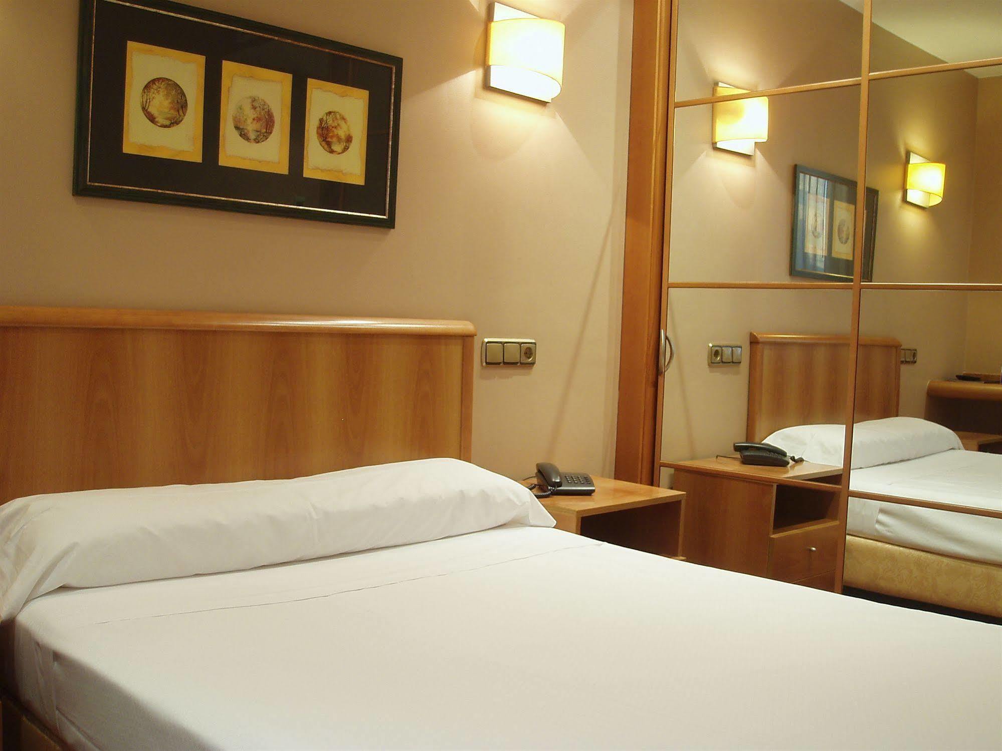Hotel Carreno オビエド エクステリア 写真